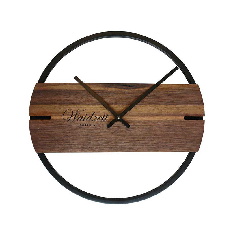Wanduhr Novum Walnuss