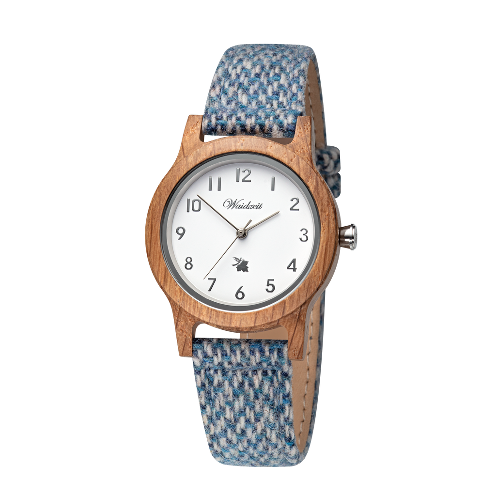 Barrique Alpin Damenuhr mit royalblauem Tweedband – Waidzeit Austria