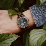 Waldlicht Automatik Herrenuhr mit Holzband