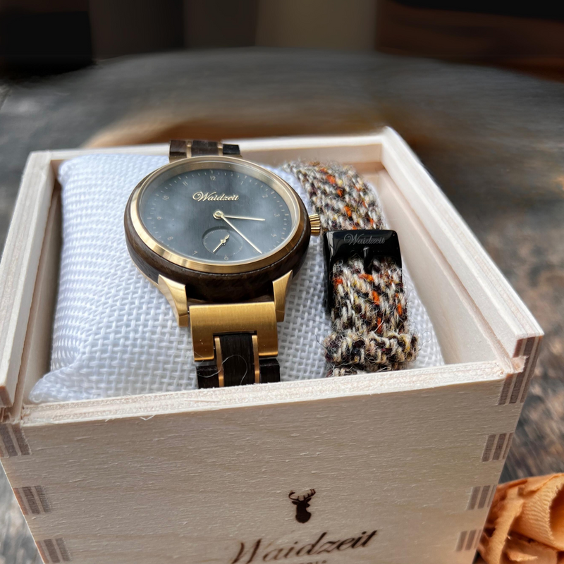 Mystic Gold Damenuhr mit Tweedband