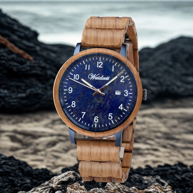 Michael Herrenuhr mit Holzarmband