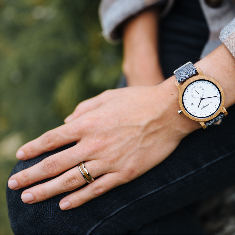 Waidzeit Holzring Edelstahl  Damenring Geschenksidee Austrian Design Walnuss Barrique silber