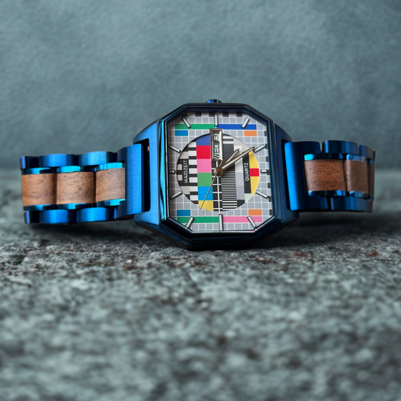 Sendeschluss Armbanduhr Walnuss Royalblau