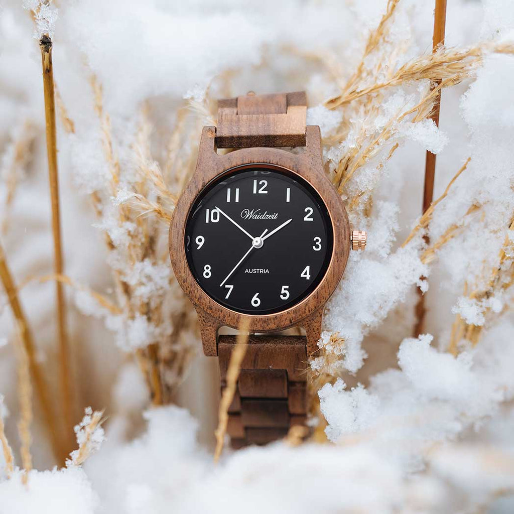 Holzuhr, Armbanduhr aus Holz