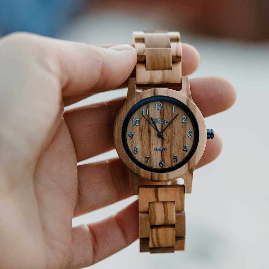 Olive Holzuhr Damen Mit Bild Diana Armbanduhren Aus Holz Für