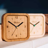 Waidzeit Stiluhr Made in Austria Deutsches Uhrwerk Holzuhr nachhaltig zeitlos schön Eiche Tischuhr Stiluhr ShopinAustria